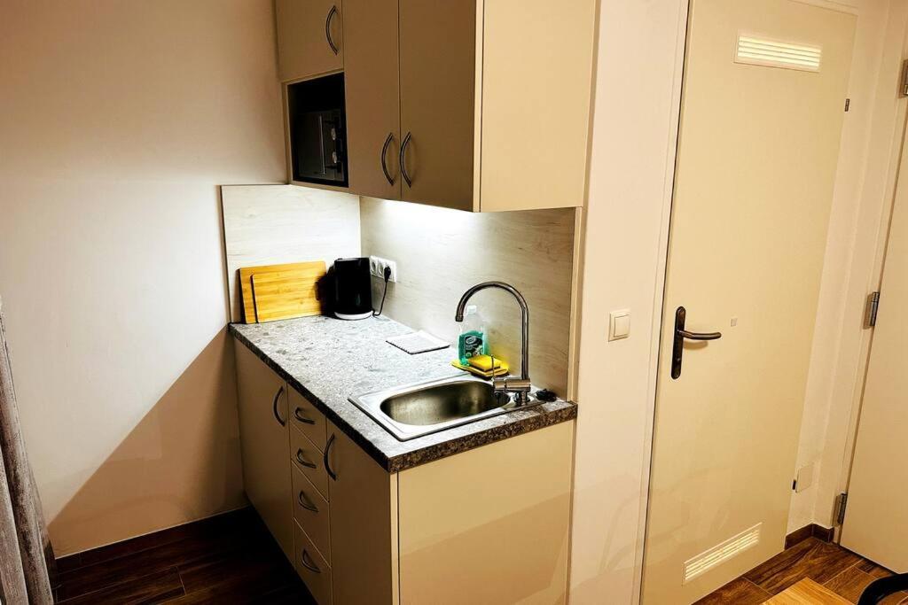 Ajo Apartments - Vetmed - Self-Check-In Wien Rum bild